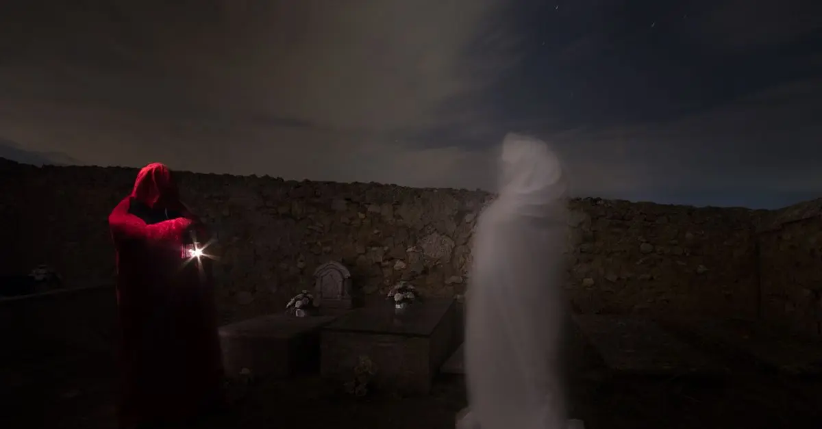 Expliquer le succès des fantômes dans le folklore
